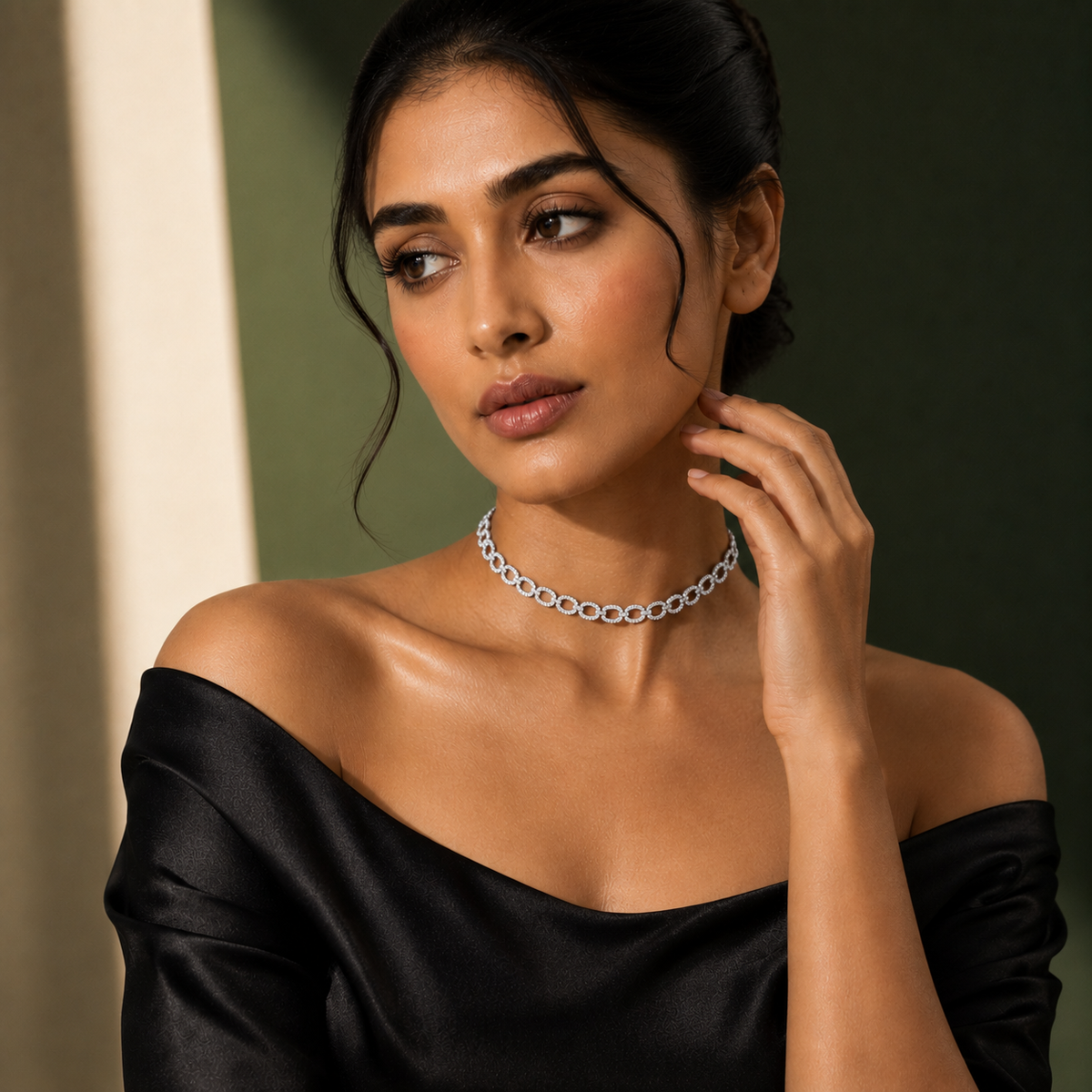 Roselle_grace_choker